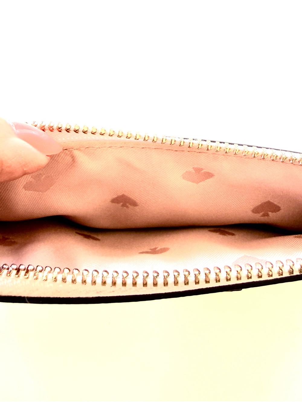 Kate Spade New York Staci Pineapple Large Slim Zip Card Holder Wallet Pink - Picture 4 of 4